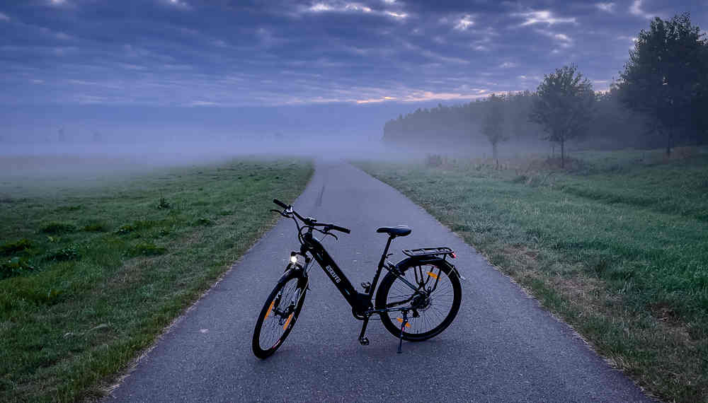 Können Sie ein Elektrofahrrad auf einen Fahrradträger stellen