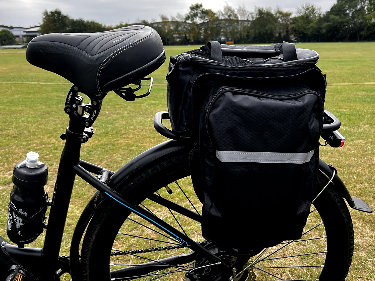 Fahrradtasche mit zwei erweiterten Fächern